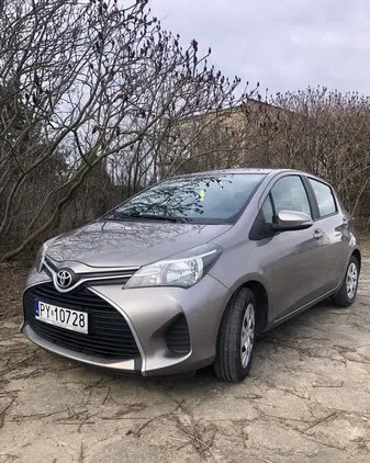 toyota kępice Toyota Yaris cena 33700 przebieg: 122000, rok produkcji 2015 z Kępice